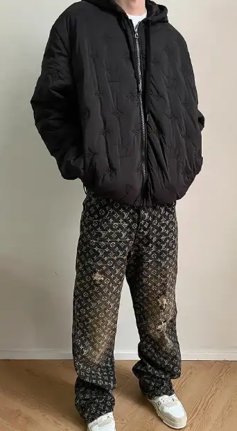 Louis Vuitton Jeans 4